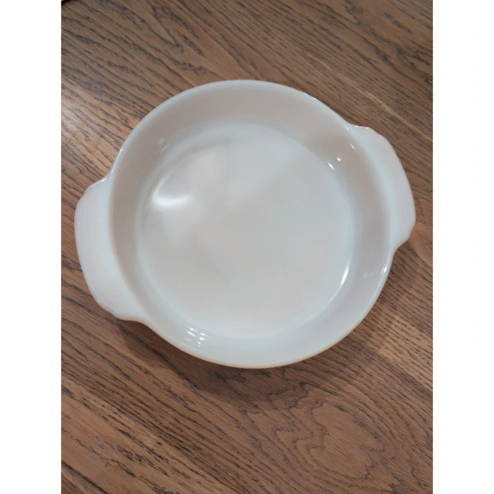 Vintage Fire King #450 Peach Luster 8 Inch Baking Dish‎ Great Condition
